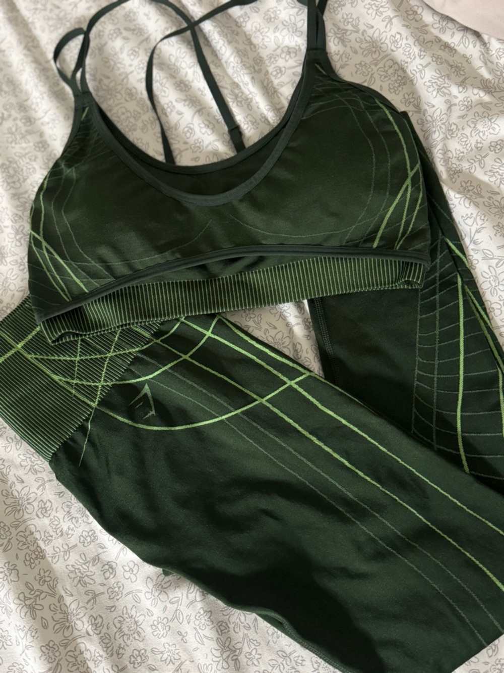 Gymshark Dark Green Strappy Sports Bra with Lime Contrast Set